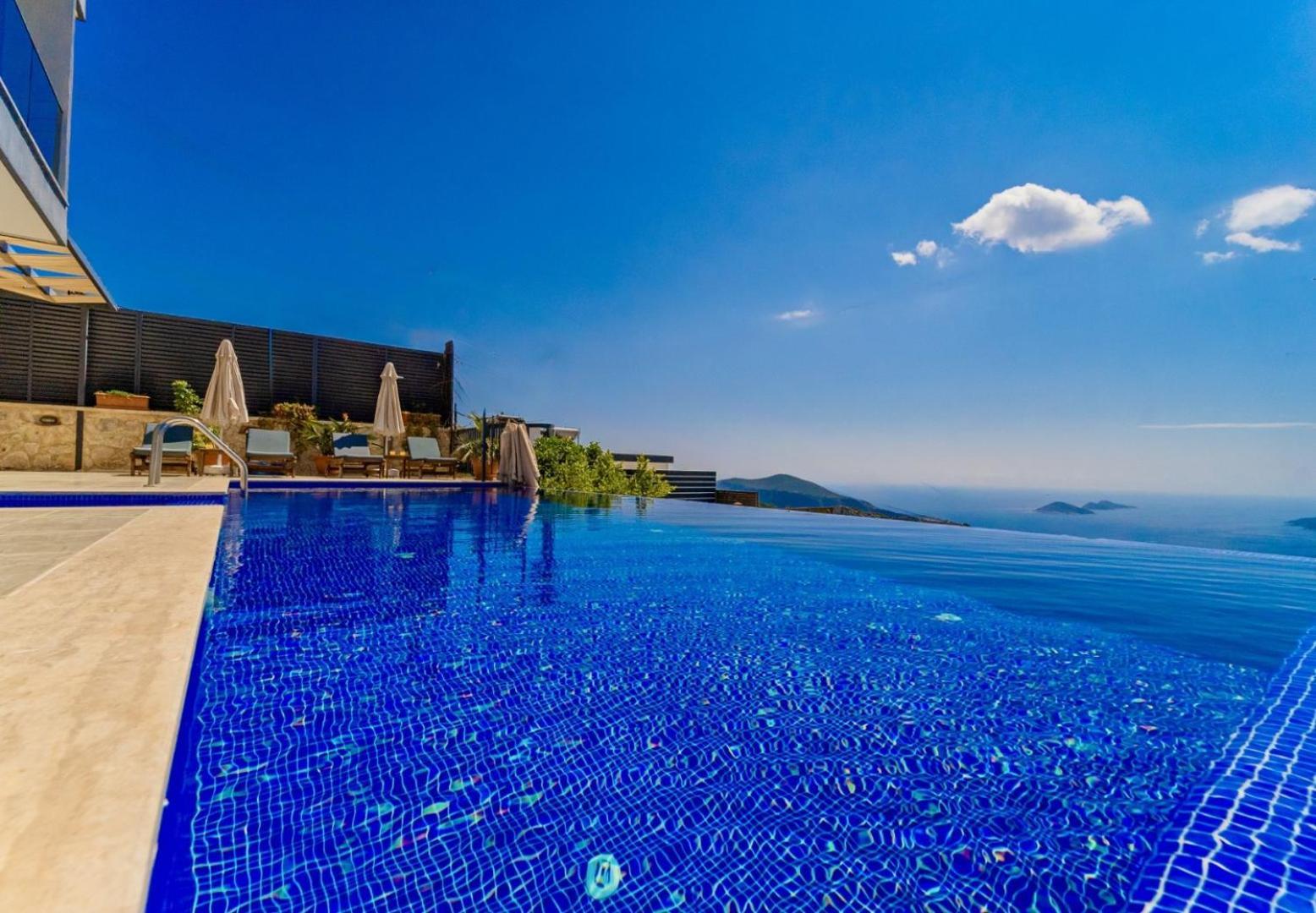 4 Bedroom Sea View In Kalkan *